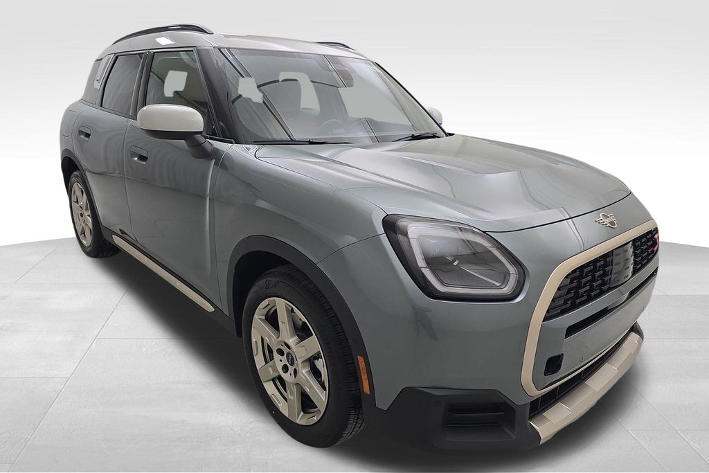 New 2026 MINI Countryman Signature Plus SUV