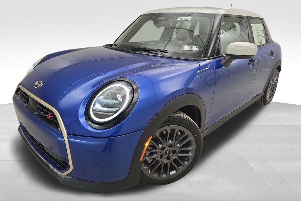 2026 MINI Hardtop Cooper S's photo