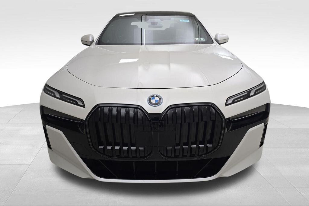 New 2026 BMW 7 Series Sedan