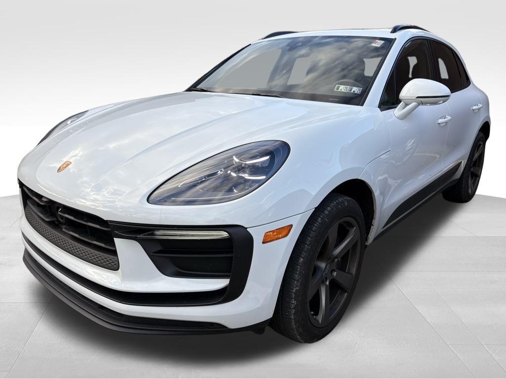 2024 Porsche Macan T