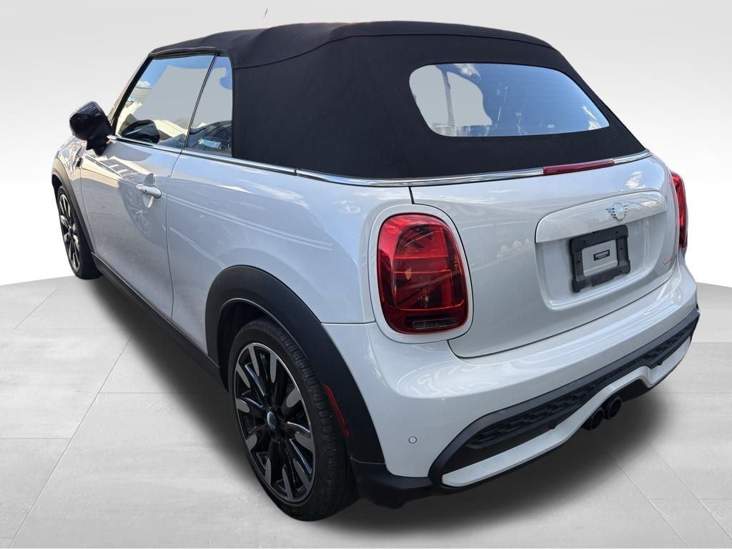 2024 Mini Cooper Convertible S photo 2