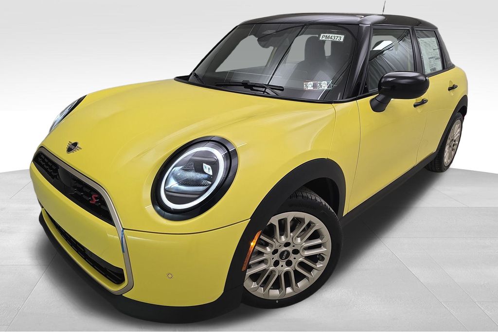 2026 MINI Hardtop 4 Door S's photo
