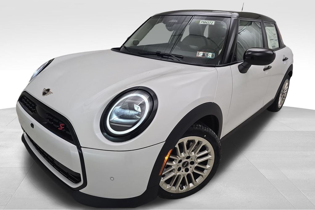 2026 MINI Hardtop 4 Door S's photo