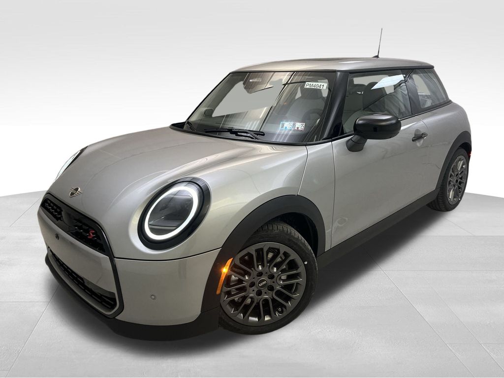 2025 MINI Hardtop 2 Door Iconic
