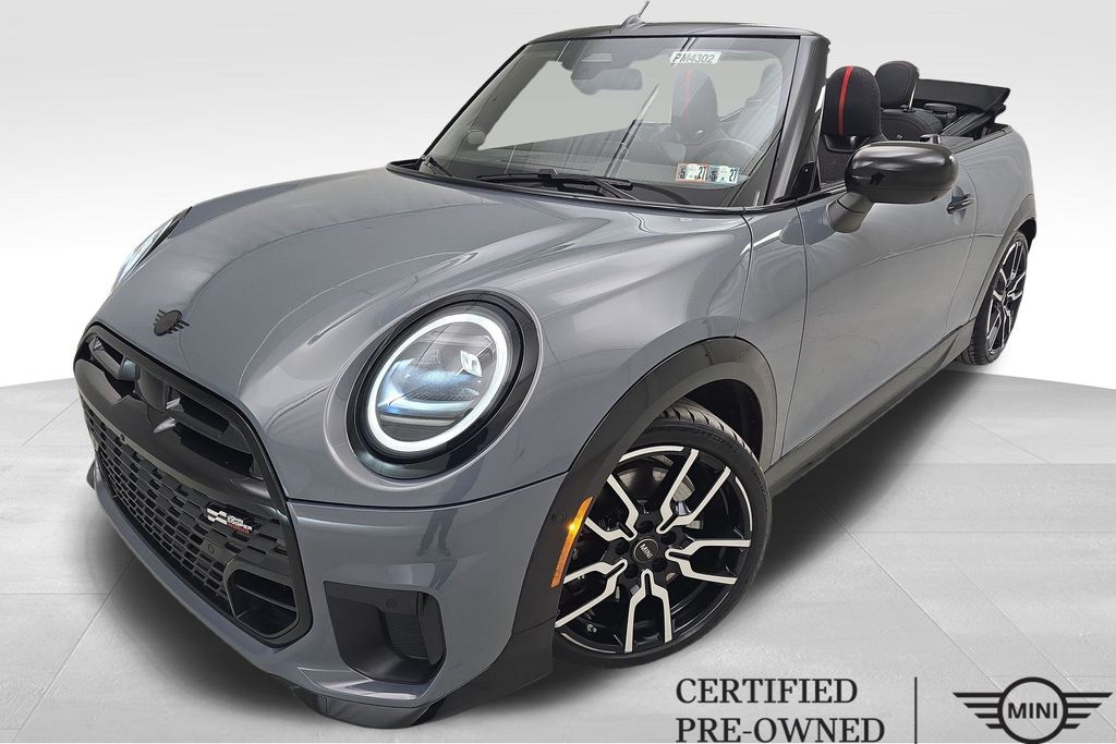 2026 MINI Convertible Cooper S's photo