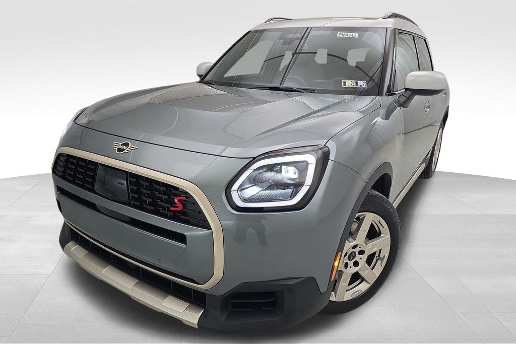 New 2026 MINI Countryman Signature Plus SUV
