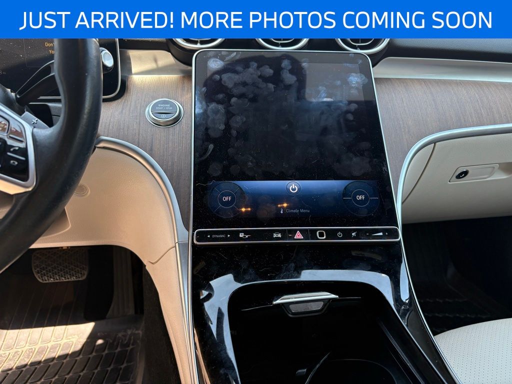 2022 Mercedes Benz C 300 4MATIC Sedan photo 4