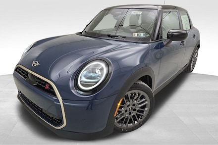 2026 MINI 4 Door Signature Plus Hatchback