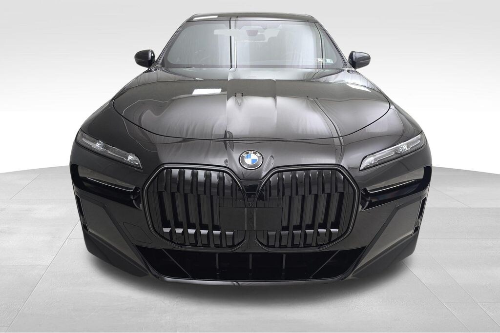 New 2026 BMW 7 Series Sedan