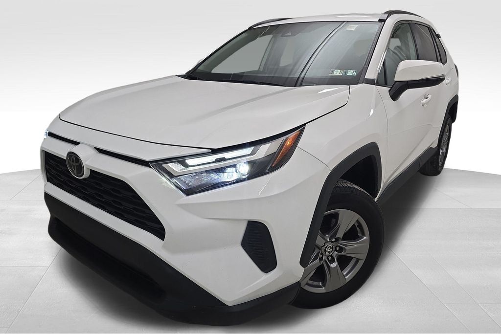2024 Toyota RAV4 XLE
