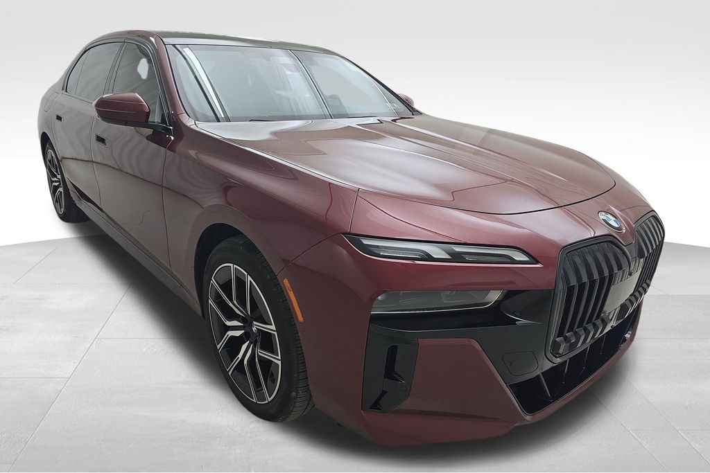 2023 Bmw 740i photo 2