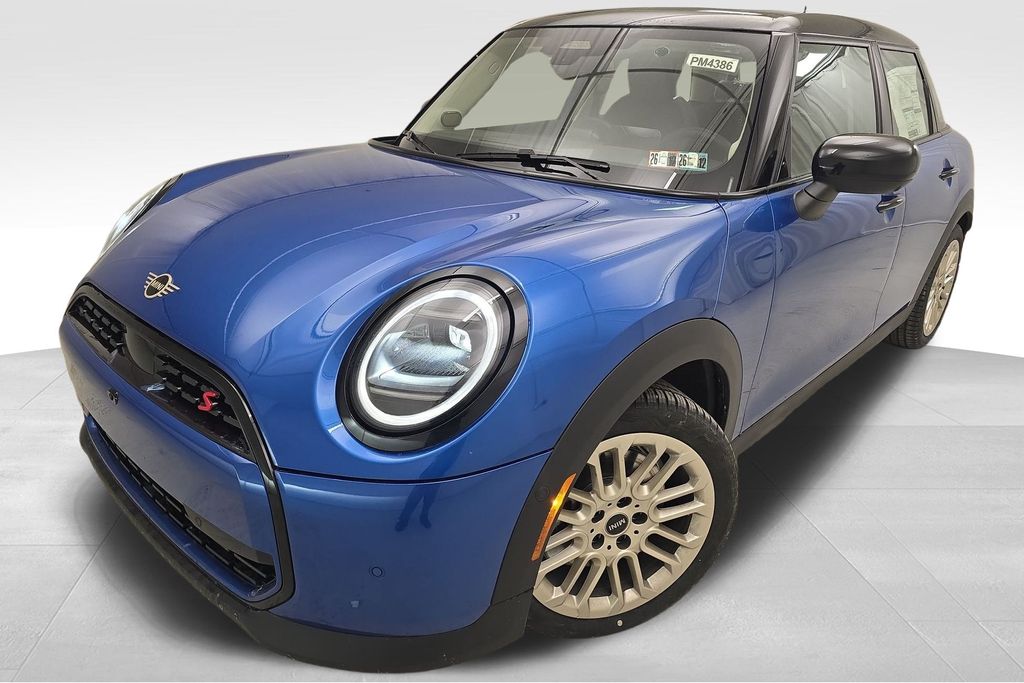2026 MINI Hardtop 4 Door S's photo