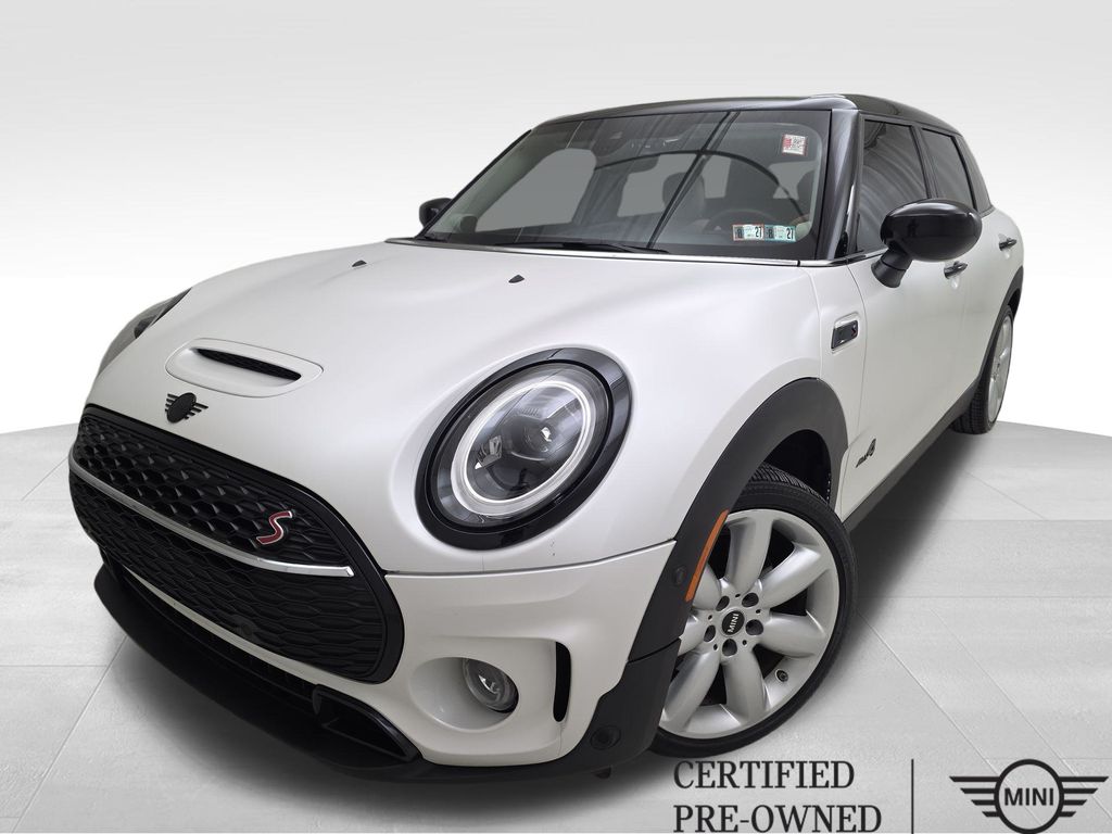 2024 MINI Clubman Cooper S ALL4's photo