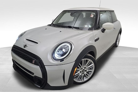 2023 MINI Hardtop 2 Door Cooper S Classic Hatchback WMW53DH03P2T35953