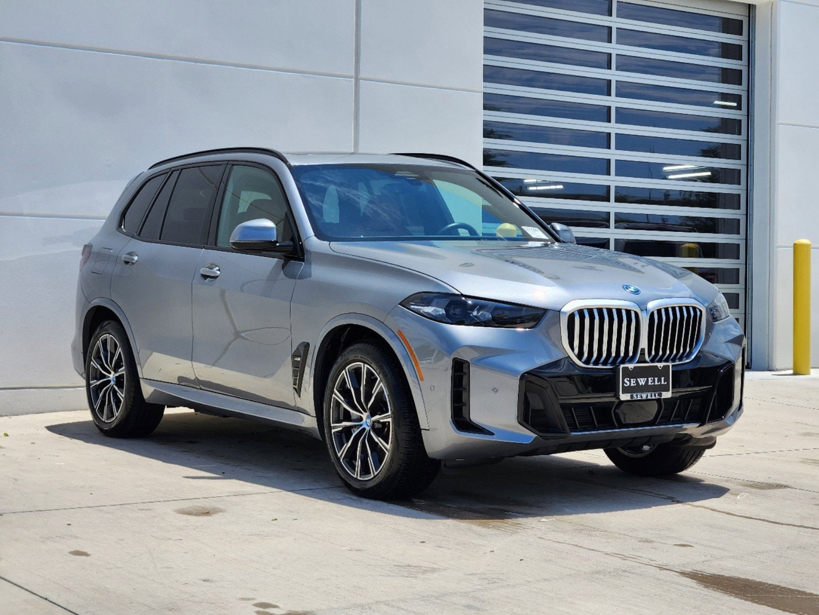 Used 2024 BMW X5 50e with VIN 5UX43EU07R9T44917 for sale in Plano, TX