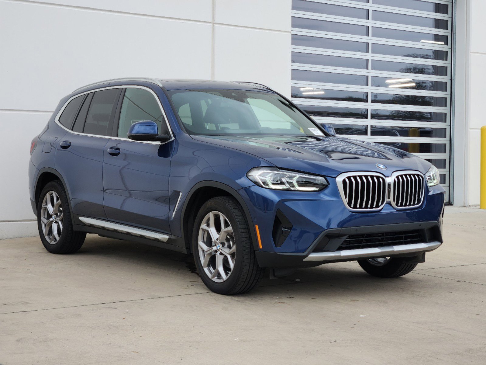 Used 2023 BMW X3 30i with VIN 5UX43DP07P9S19466 for sale in Plano, TX