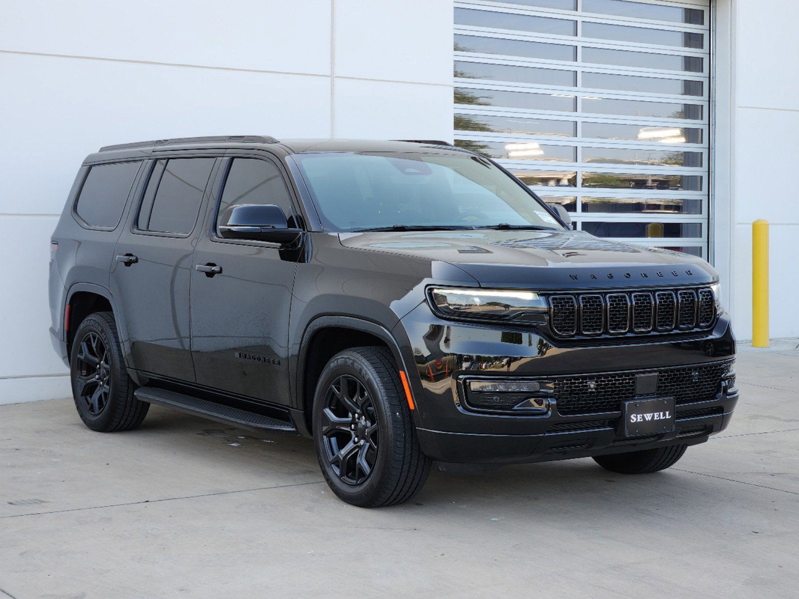 Used 2023 Jeep Wagoneer Series II with VIN 1C4SJVBP4PS559983 for sale in Plano, TX