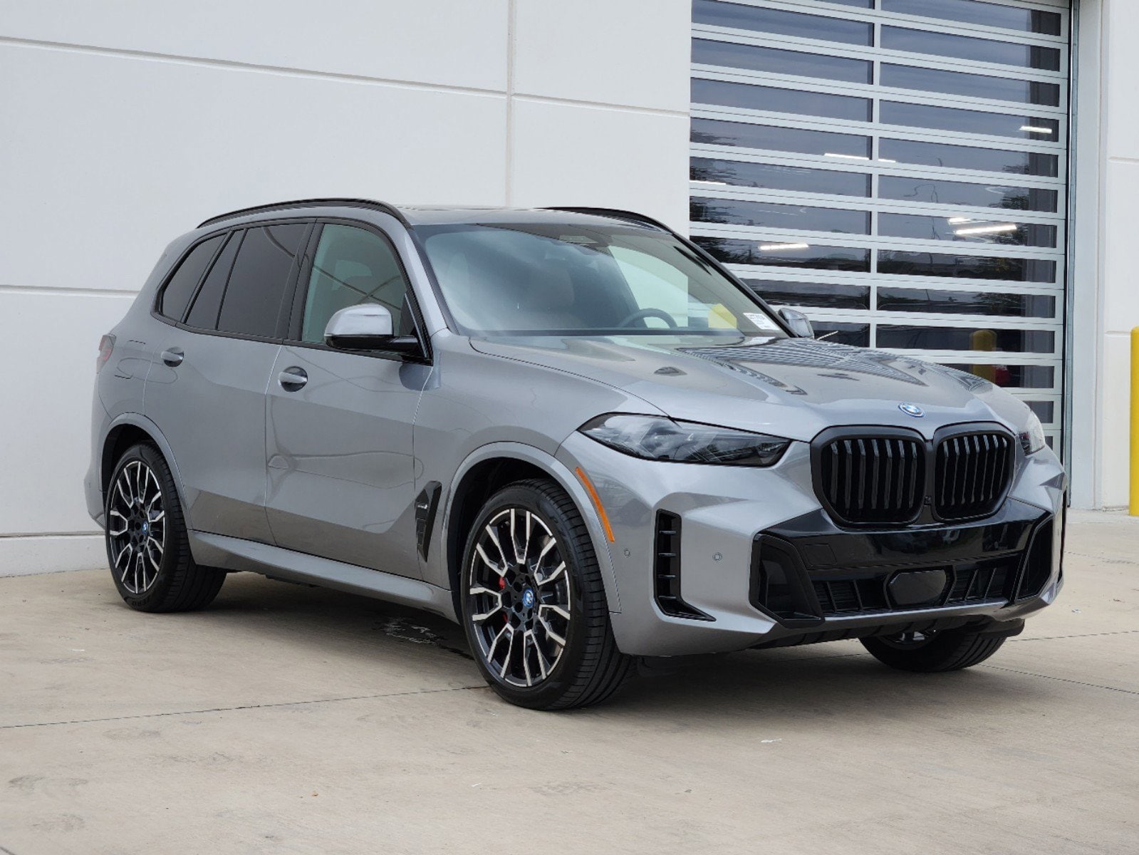 Used 2024 BMW X5 50e with VIN 5UX43EU03R9U48417 for sale in Plano, TX