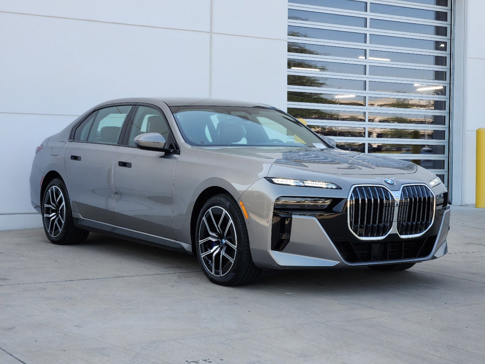 Used 2024 BMW 7 Series 760i with VIN WBA33EJ08RCR00248 for sale in Plano, TX