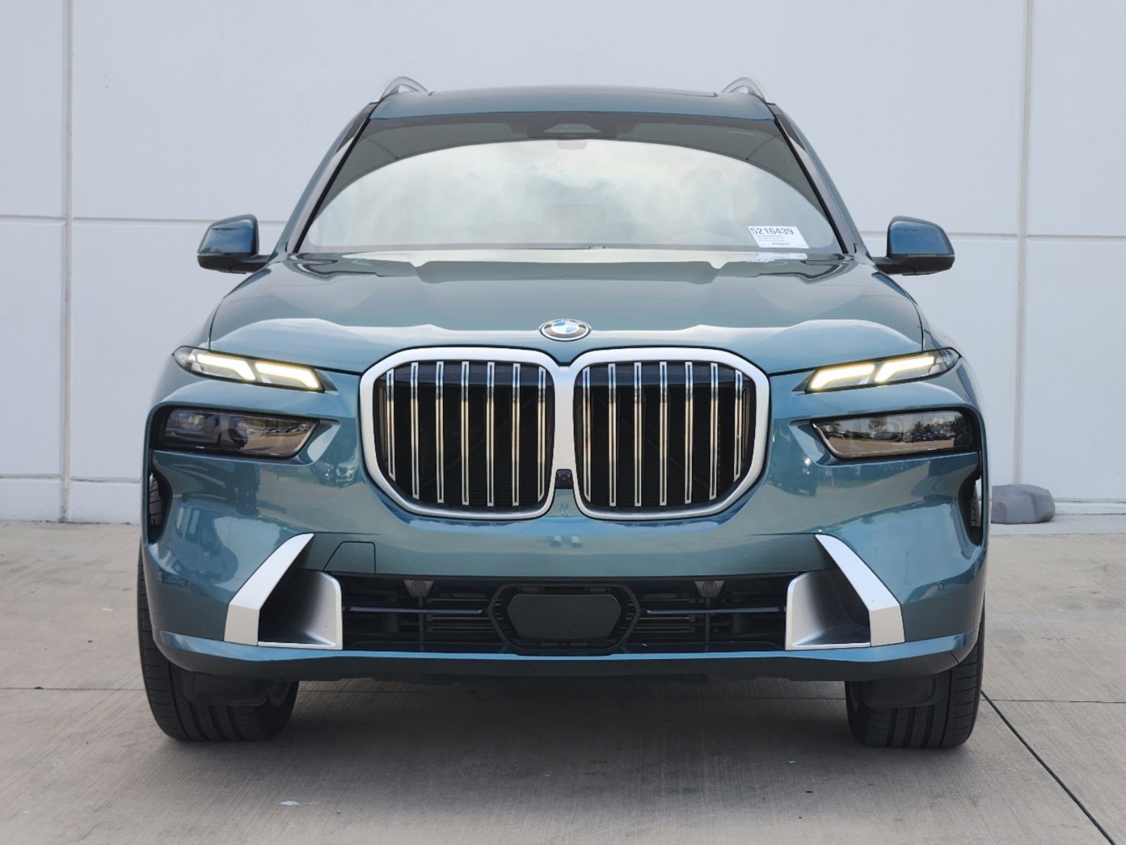 Used 2024 BMW X7 40i with VIN 5UX23EM04R9U39653 for sale in Plano, TX