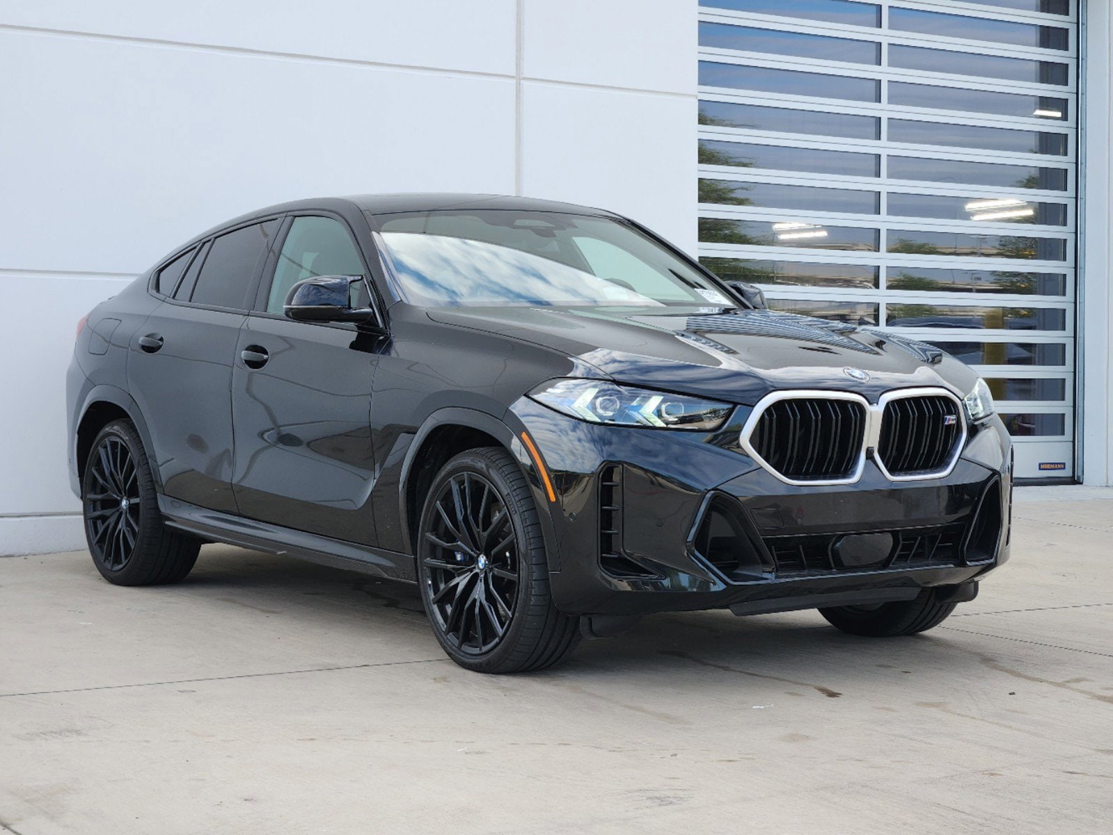 Used 2024 BMW X6 M60i with VIN 5UX43EX04R9T59824 for sale in Plano, TX