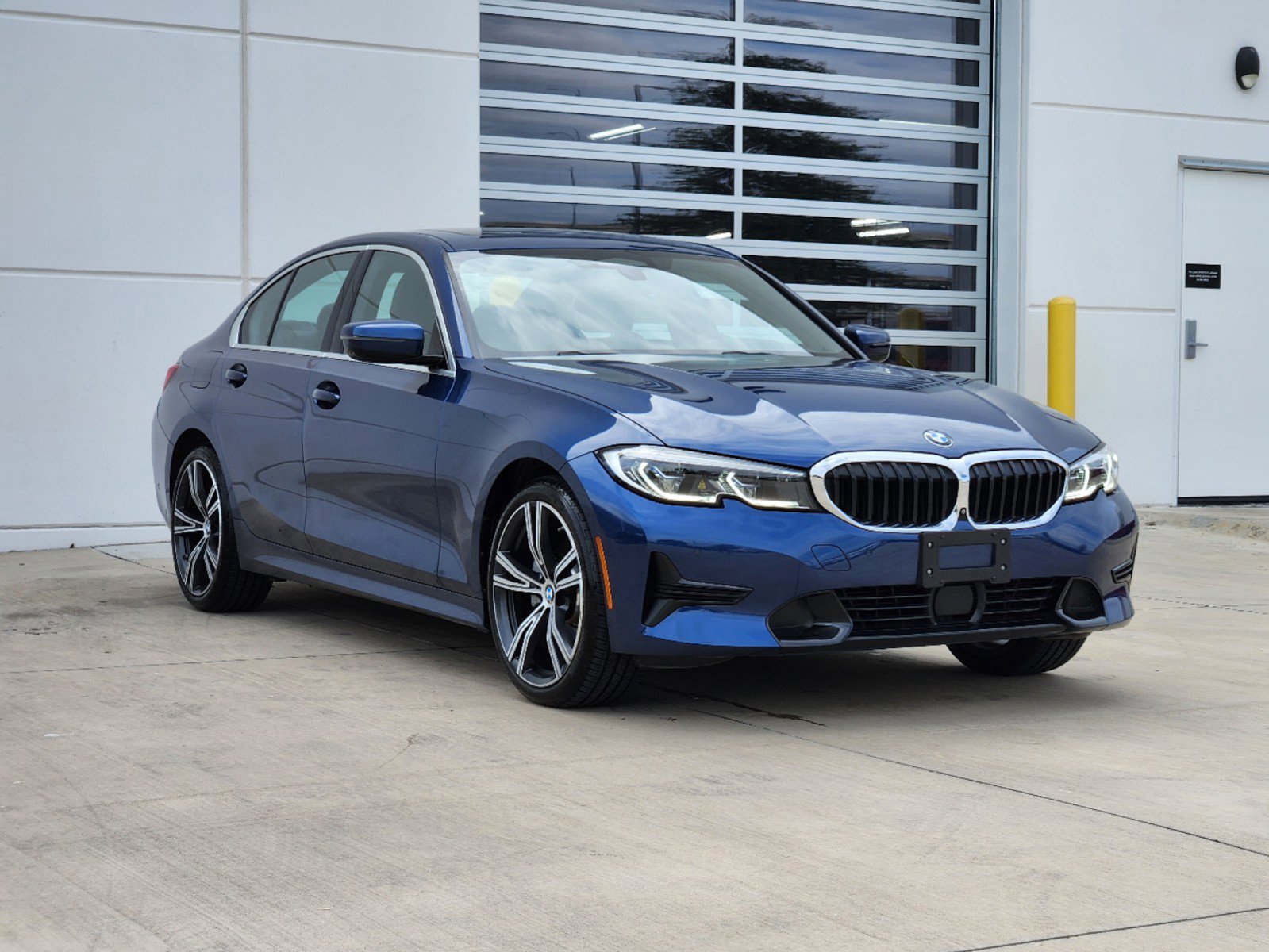 Used 2021 BMW 3 Series 330e with VIN WBA5P9C01MFK08177 for sale in Plano, TX