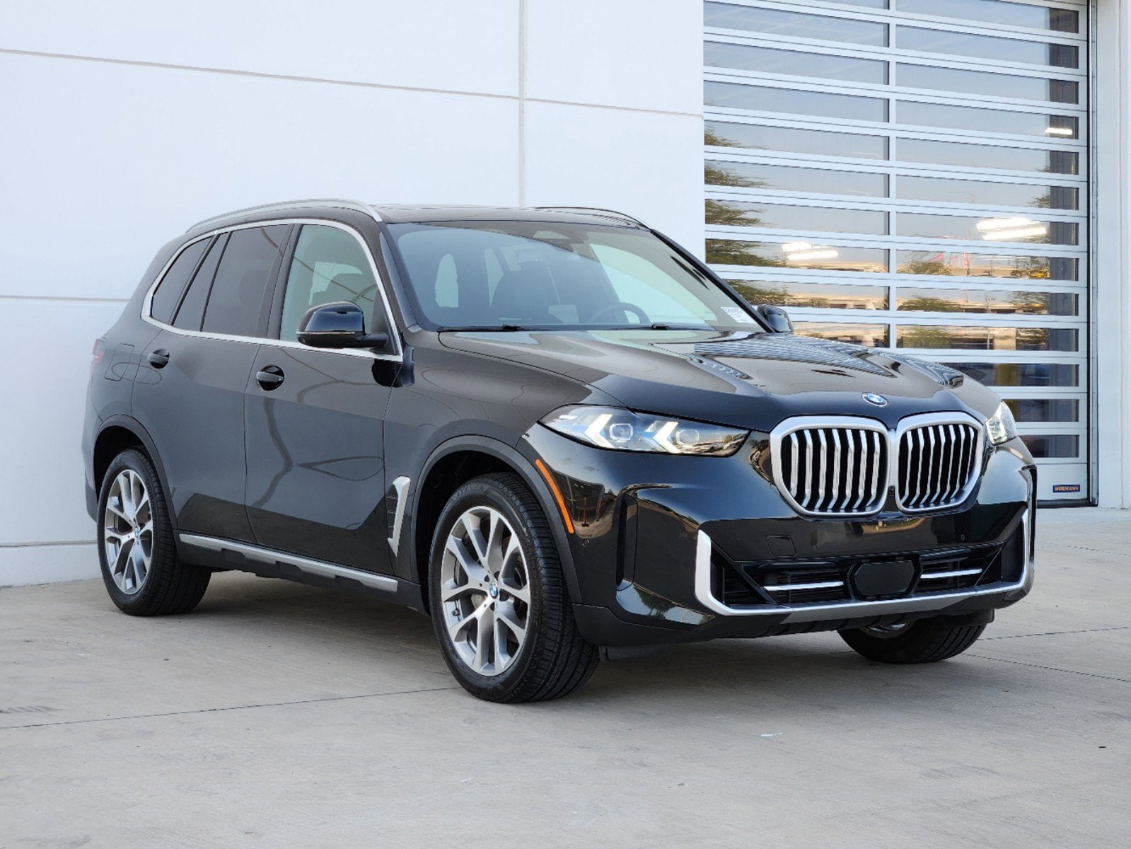 Used 2024 BMW X5 40i with VIN 5UX23EU04R9V57220 for sale in Plano, TX