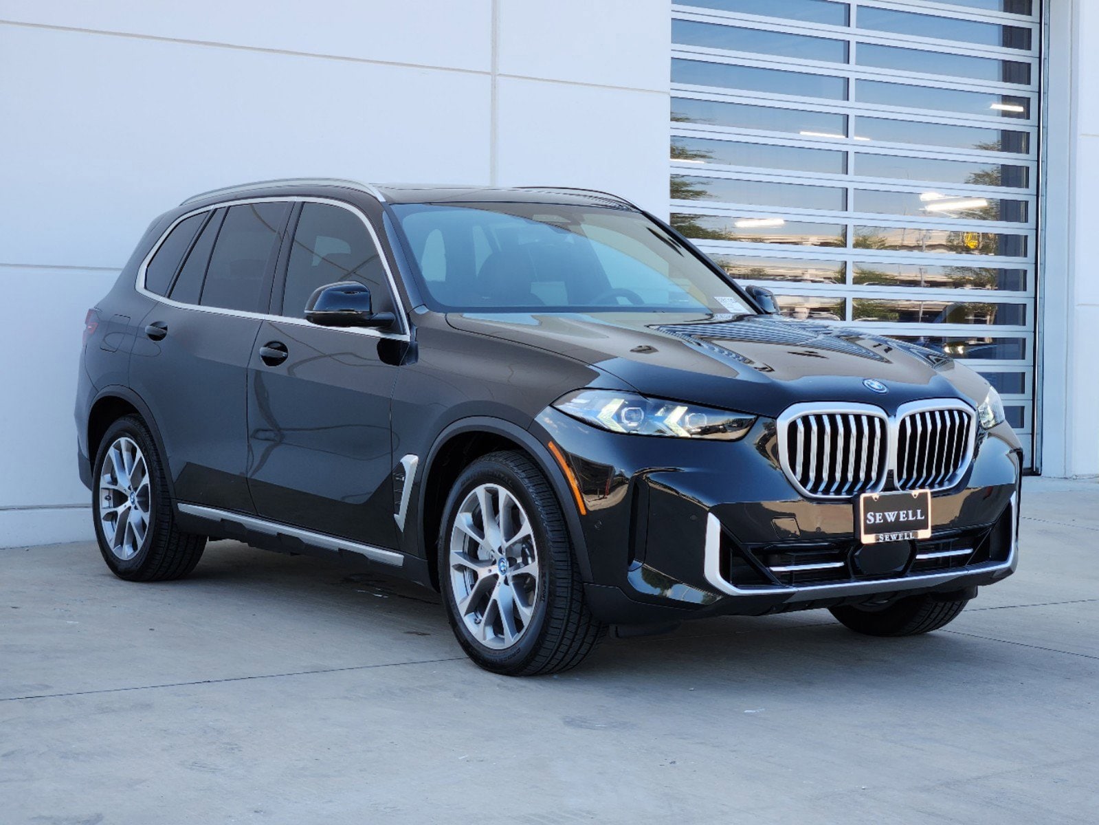 Used 2024 BMW X5 50e with VIN 5UX43EU08R9U92025 for sale in Plano, TX