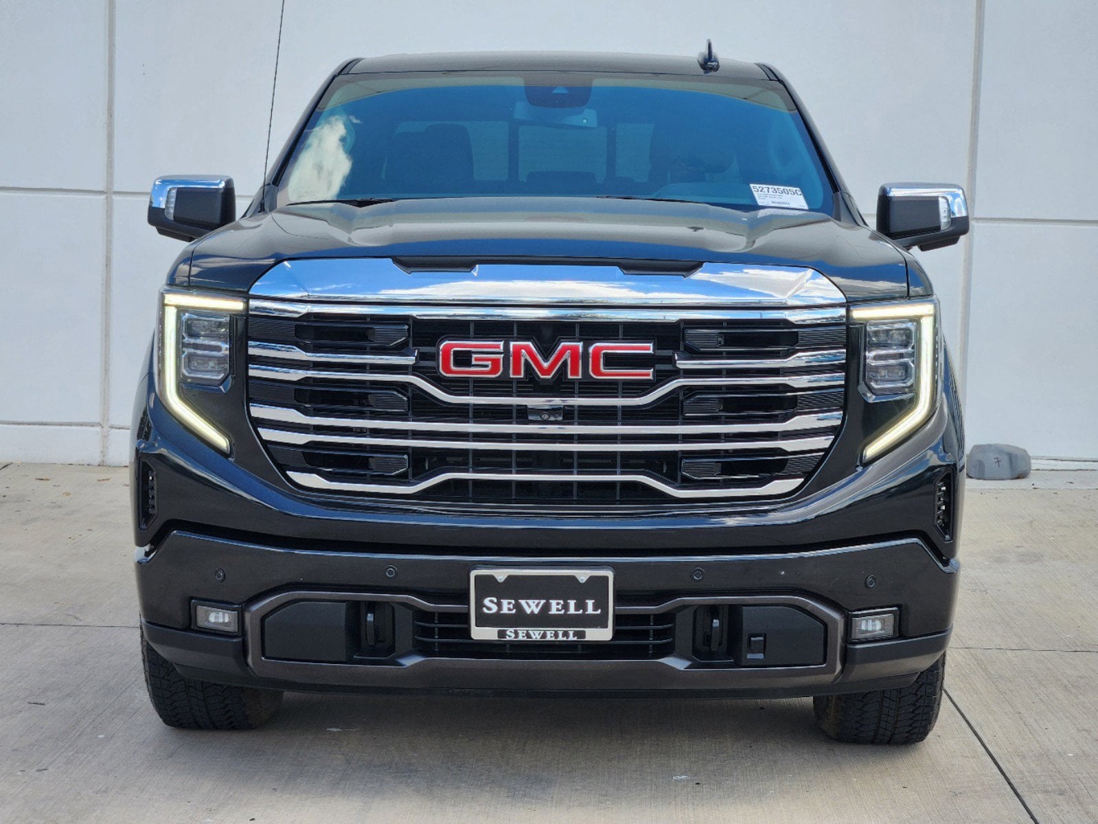 Used 2022 GMC Sierra 1500 SLT with VIN 3GTUUDET2NG649091 for sale in Plano, TX