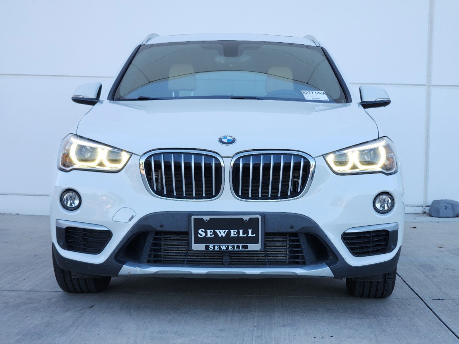 Used 2017 BMW X1 28i with VIN WBXHT3C36H5F82594 for sale in Plano, TX