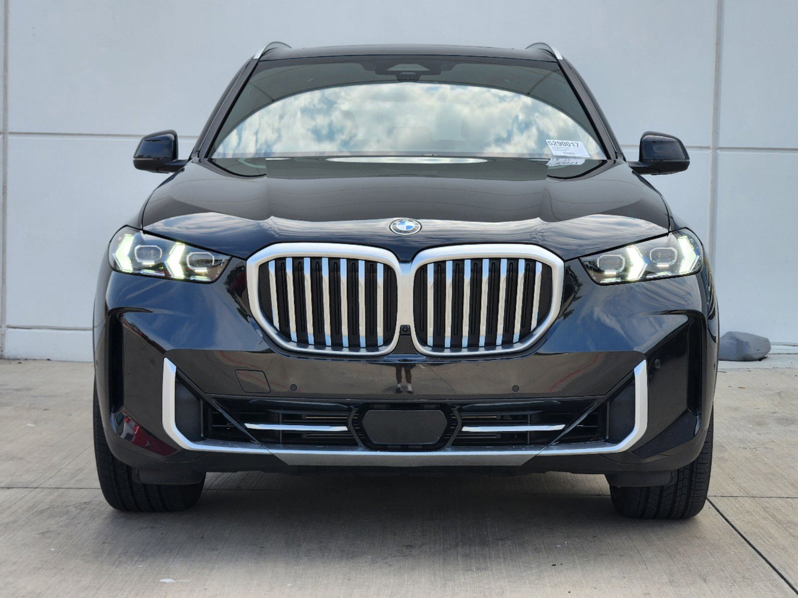 Used 2024 BMW X5 40i with VIN 5UX23EU03R9T02719 for sale in Plano, TX