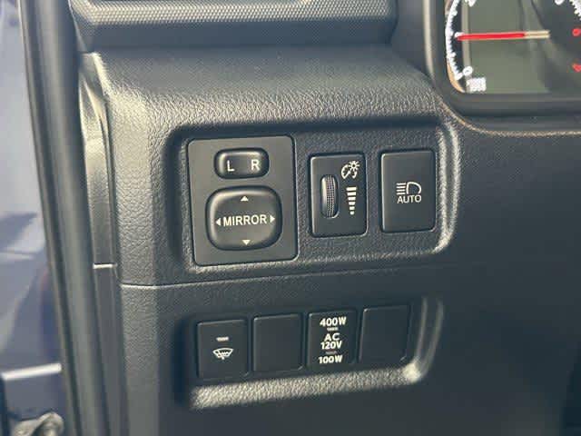 Thumbnail: 2020 Toyota 4Runner - 17