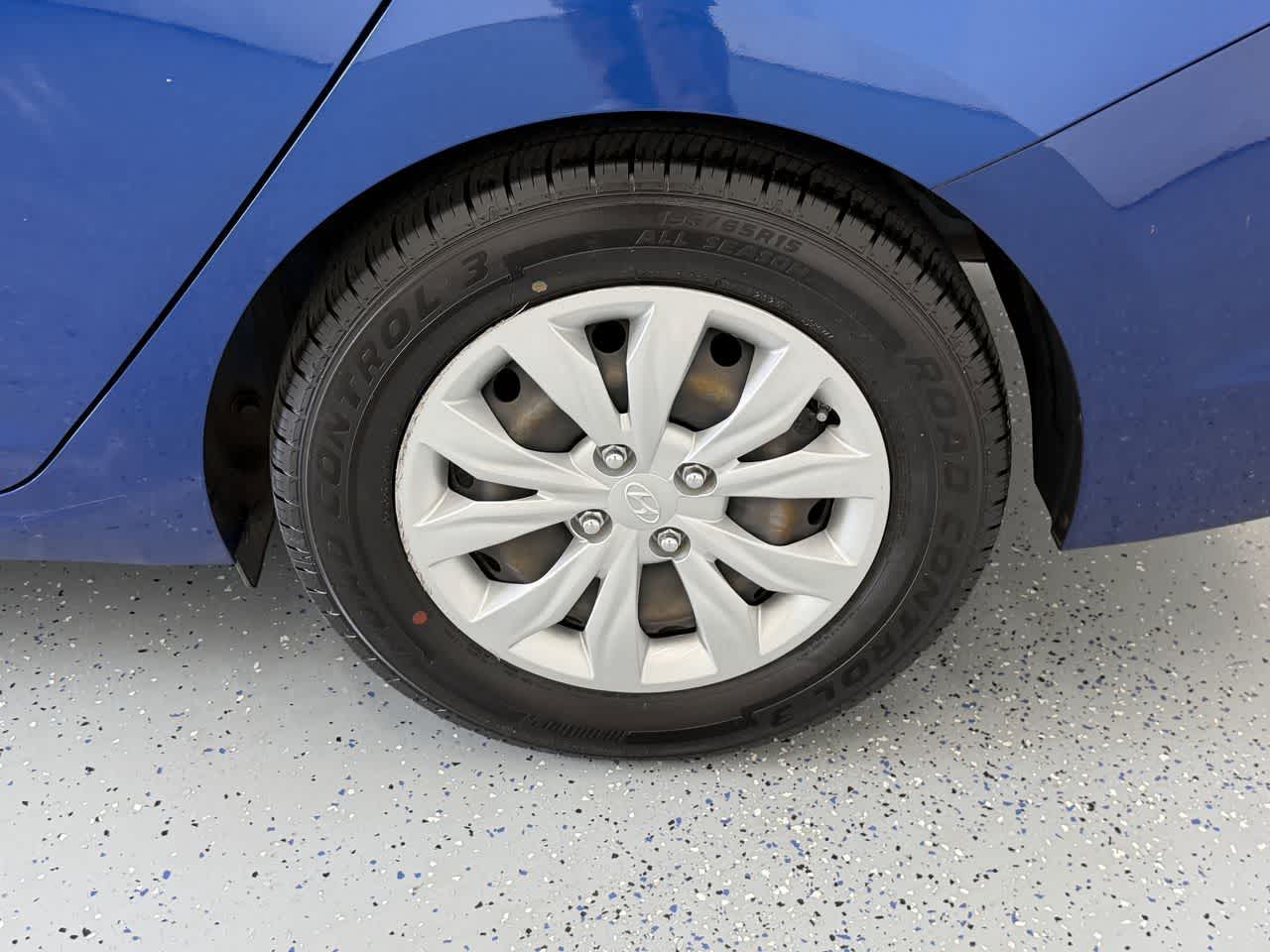 Thumbnail: 2020 Hyundai Accent - 26