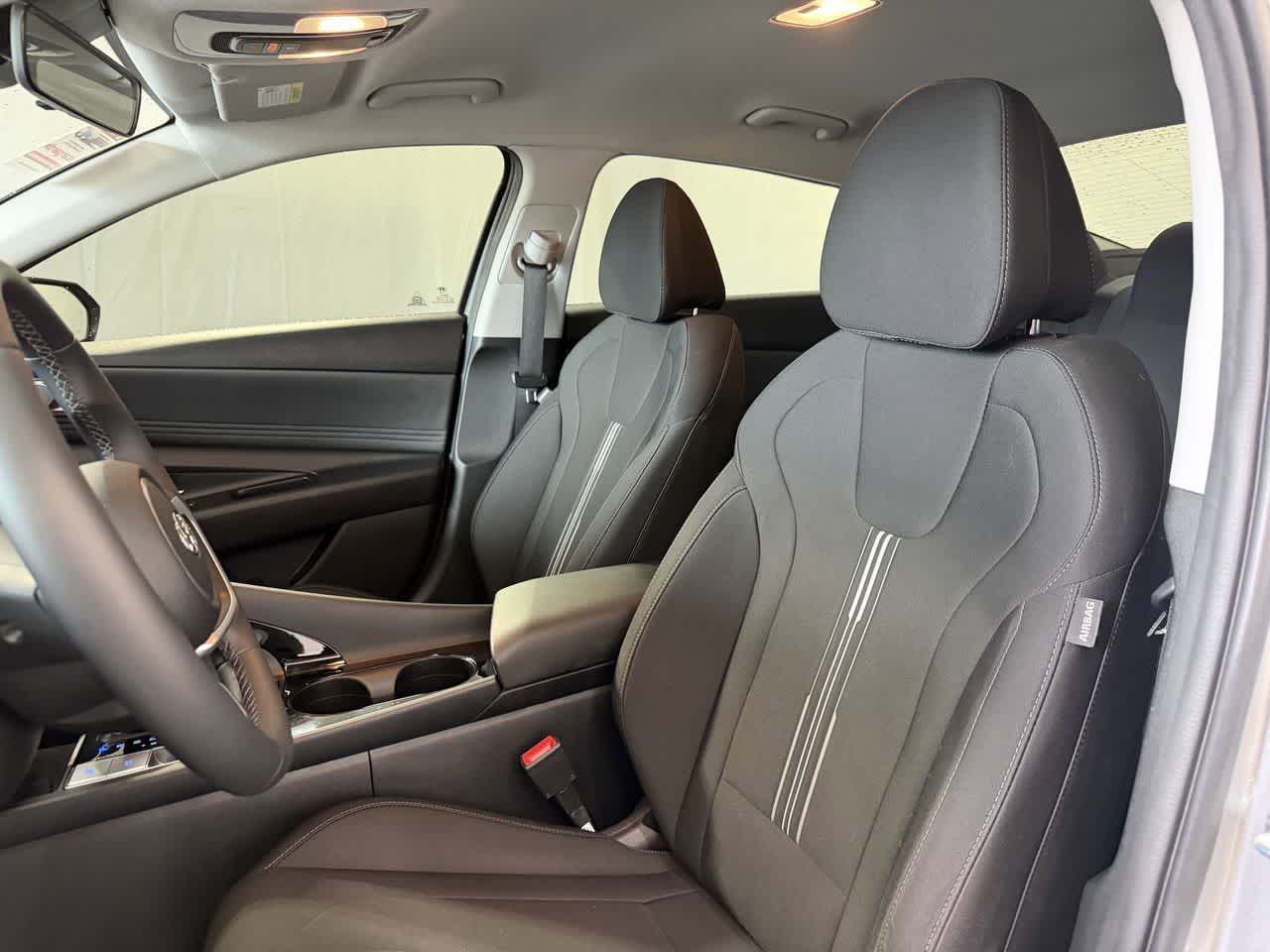 Thumbnail: 2021 Hyundai Elantra - 10