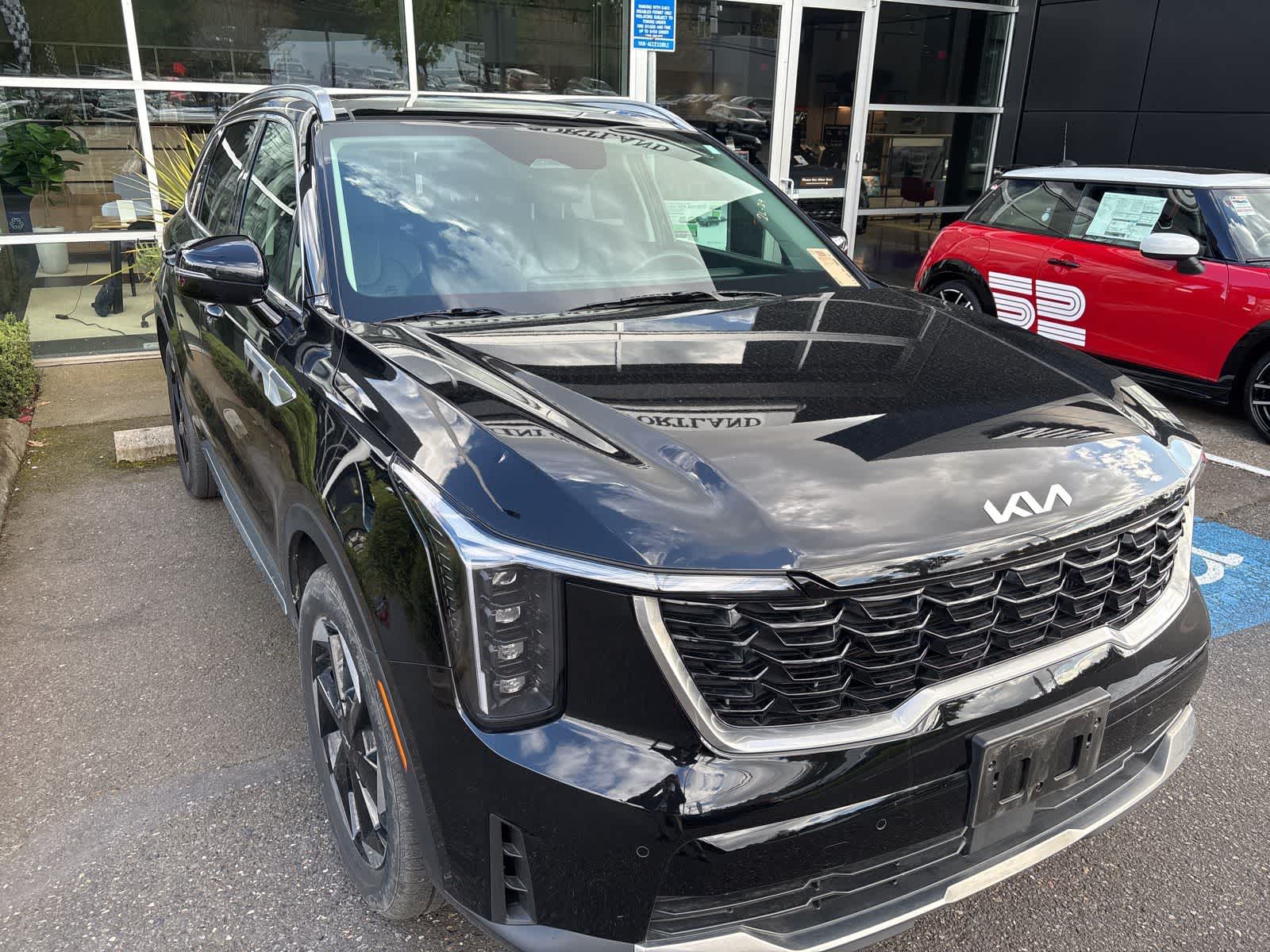 Thumbnail: 2025 Kia Sorento - 2