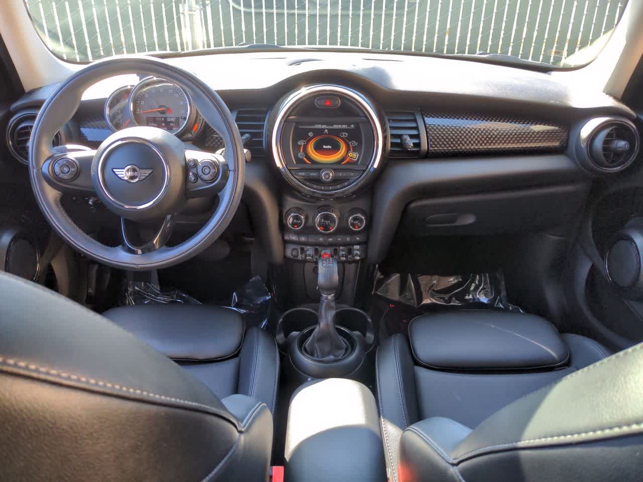 Thumbnail: 2018 MINI Cooper Hardtop - 15