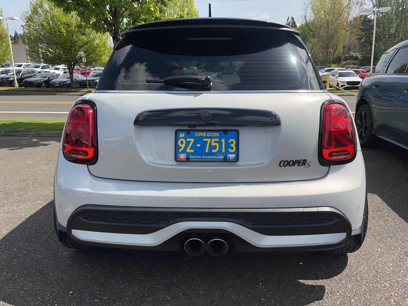 Thumbnail: 2022 MINI Cooper Hardtop - 10