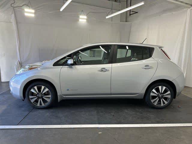 Thumbnail: 2017 Nissan Leaf - 2