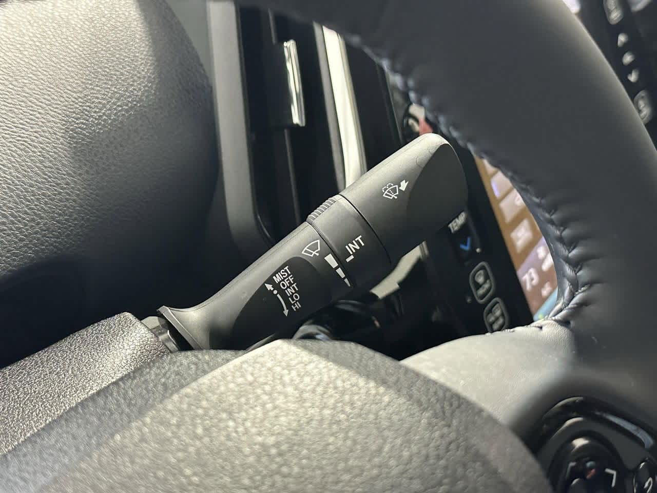 Thumbnail: 2022 Toyota Prius Prime - 17