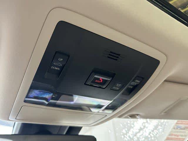 Thumbnail: 2022 Lexus RX - 19