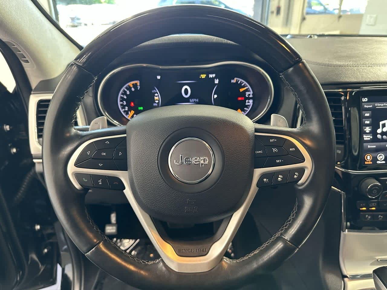 Thumbnail: 2021 Jeep Grand Cherokee - 15