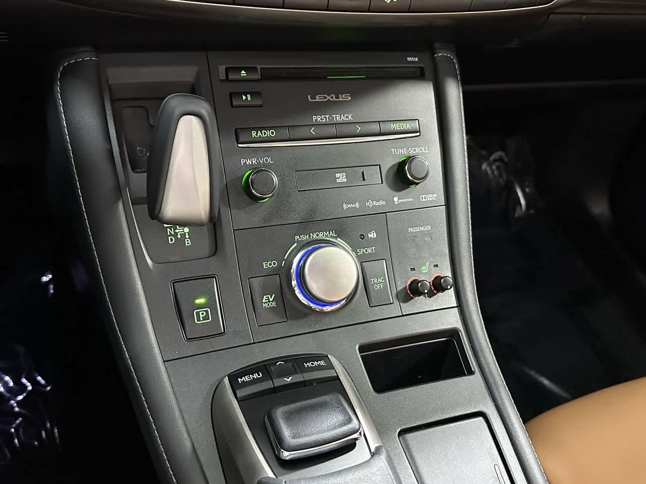 Thumbnail: 2015 Lexus CT - 22