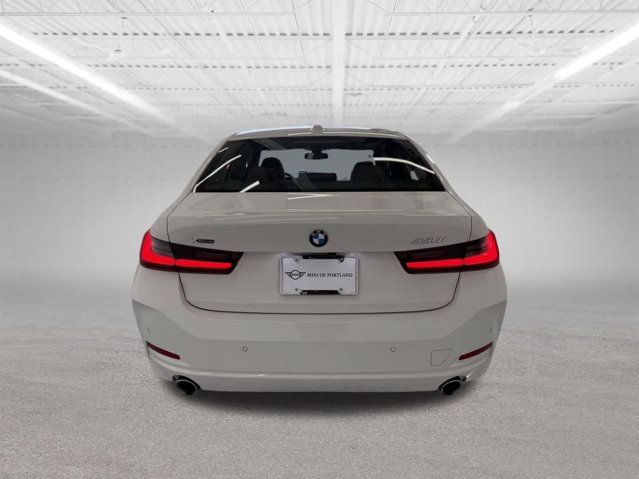 Thumbnail: 2023 BMW 3 Series - 4