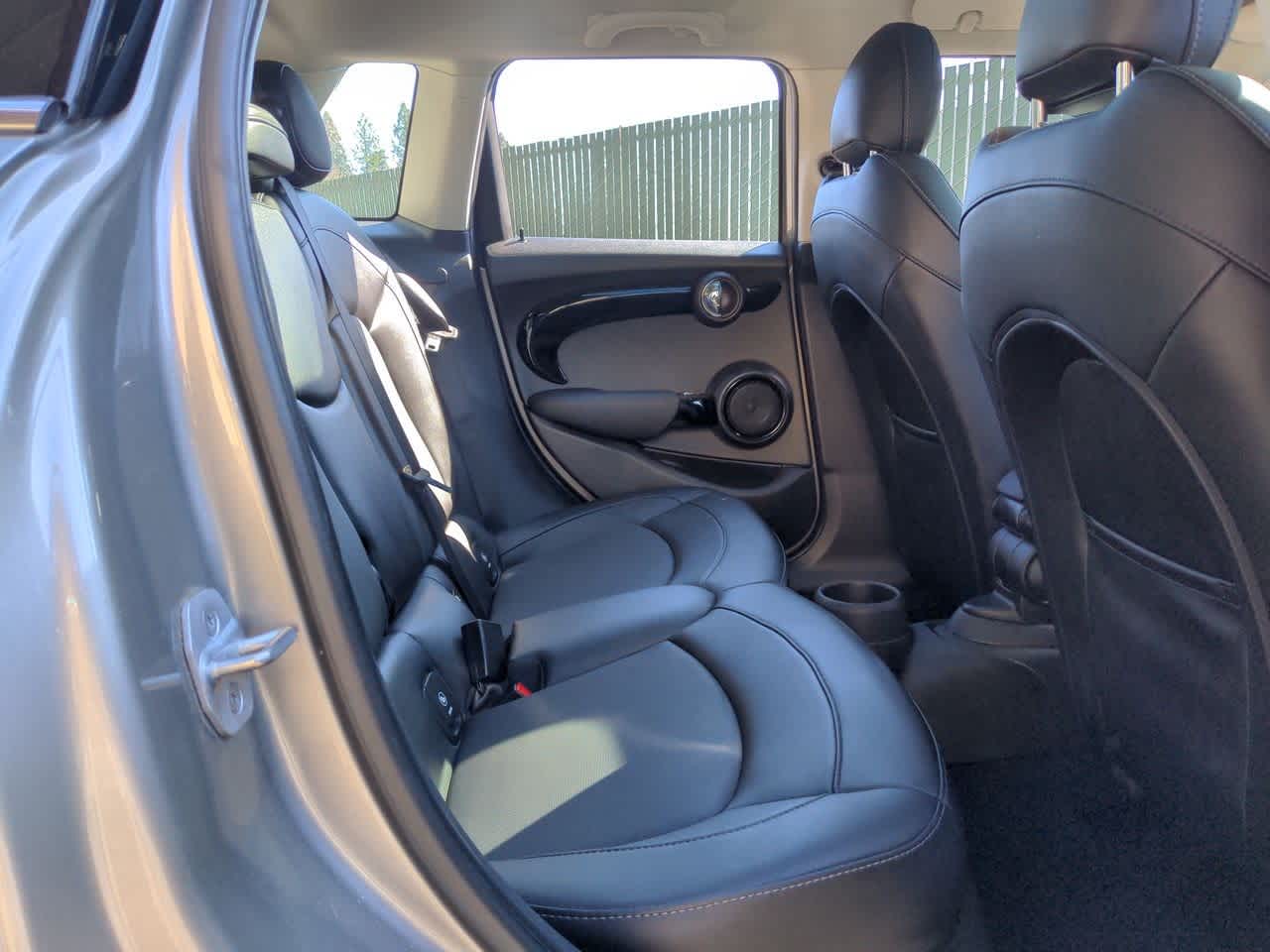 Thumbnail: 2018 MINI Cooper Hardtop - 21