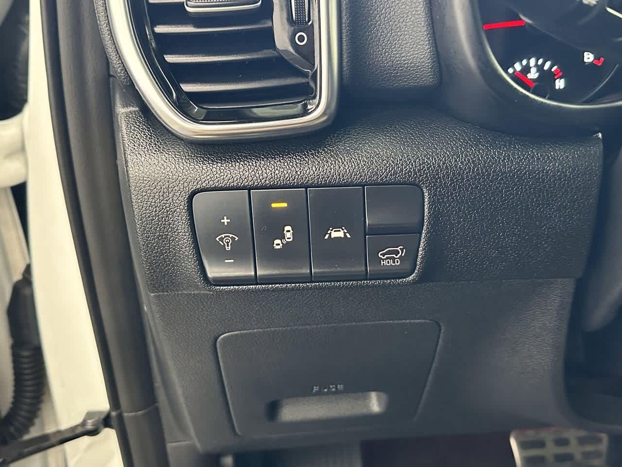 Thumbnail: 2021 Kia Sportage - 16