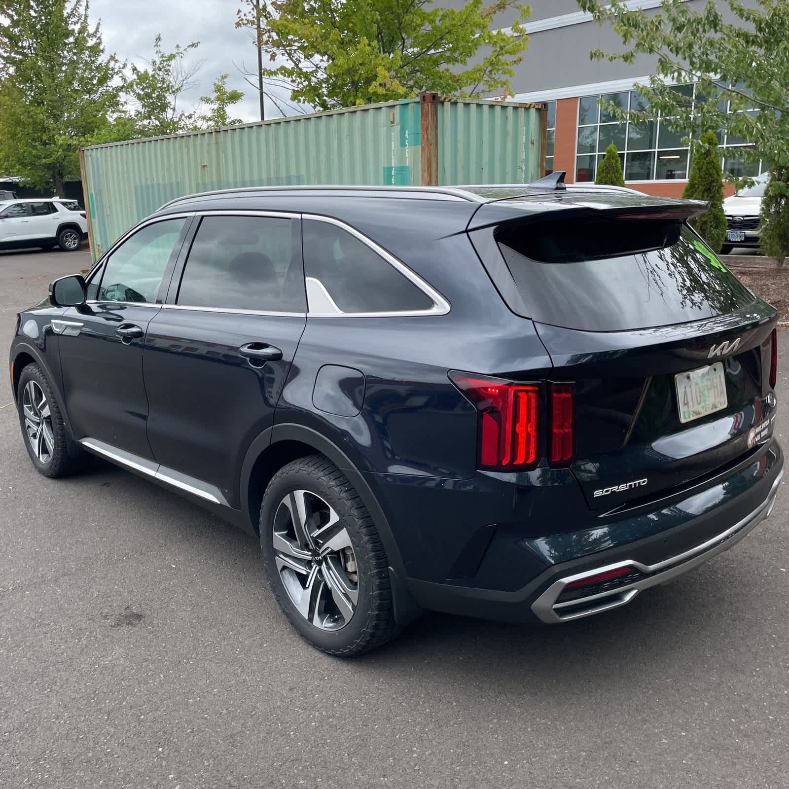 Thumbnail: 2023 Kia Sorento - 2