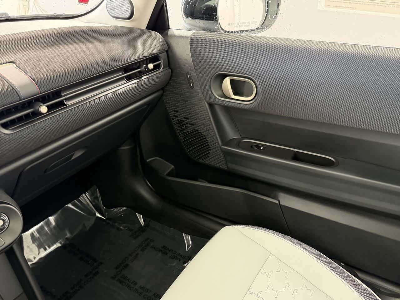 Thumbnail: 2025 MINI Cooper Hardtop - 24