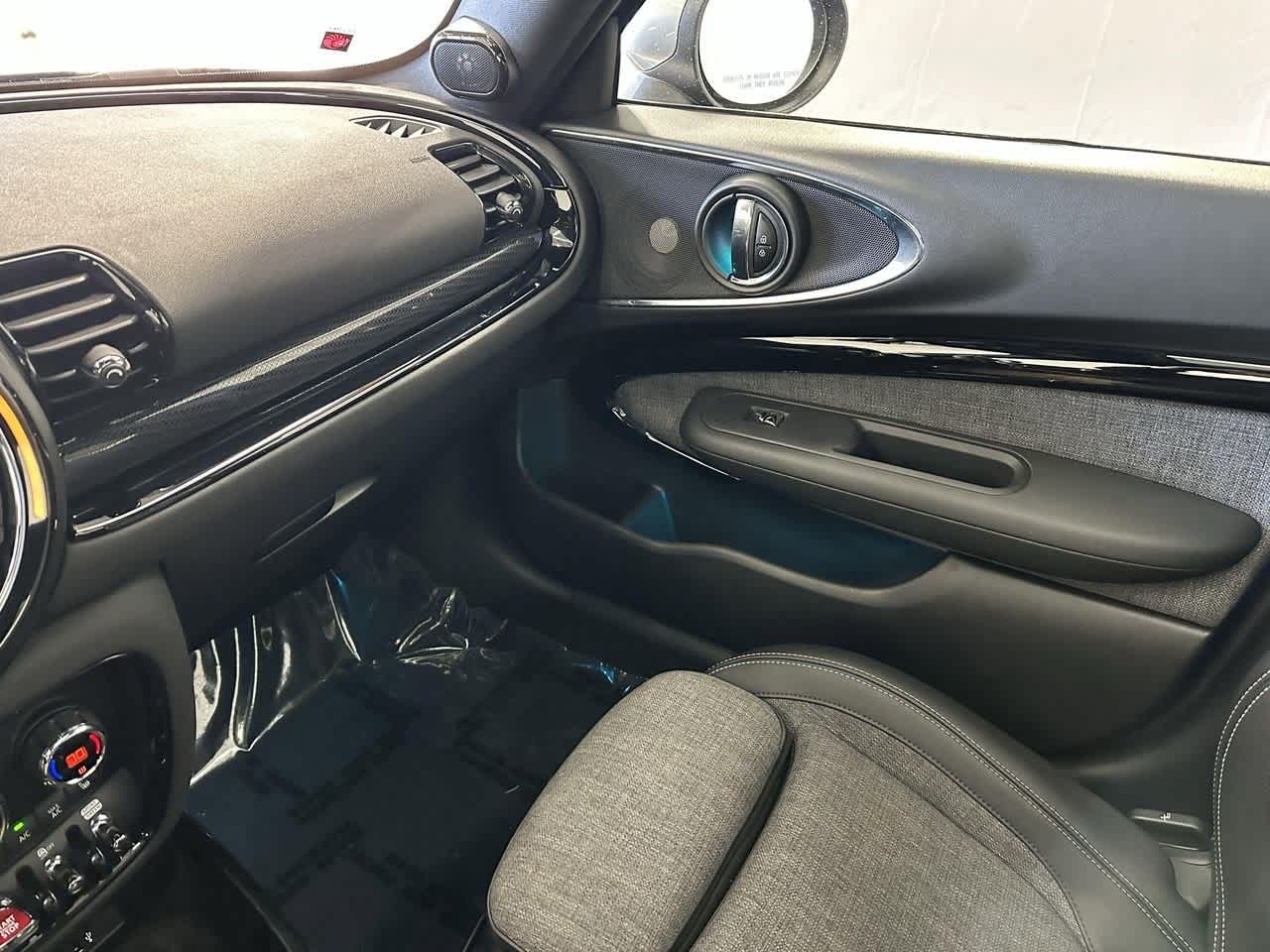 Thumbnail: 2021 MINI Cooper Clubman - 23