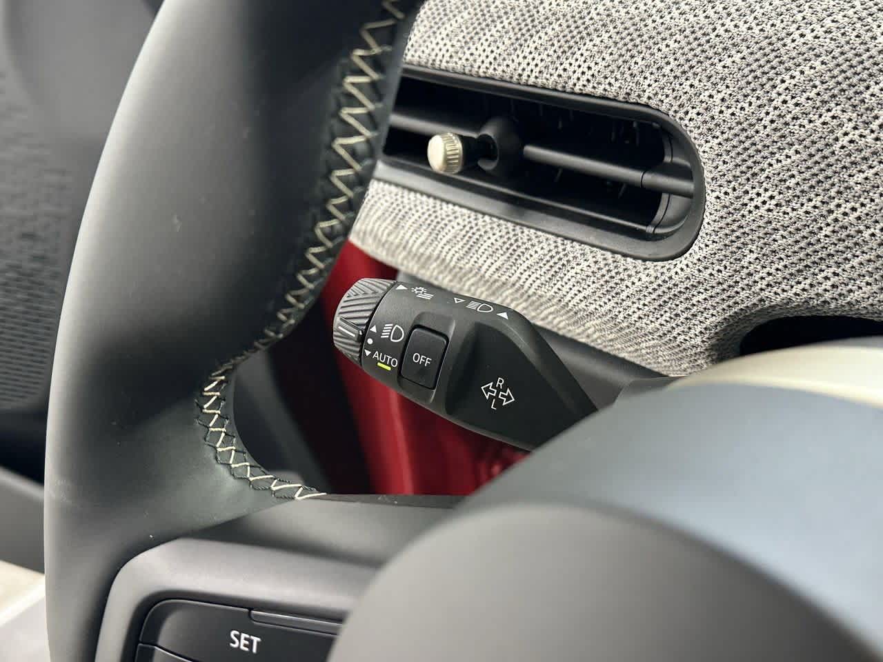 Thumbnail: 2025 MINI Cooper Hardtop - 15