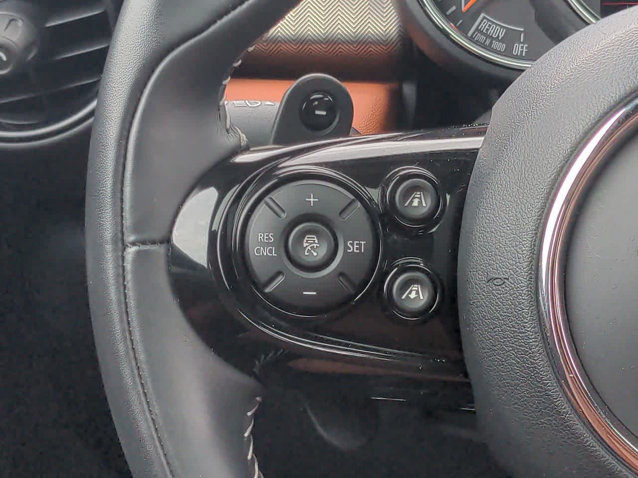Thumbnail: 2020 MINI Cooper Hardtop - 23